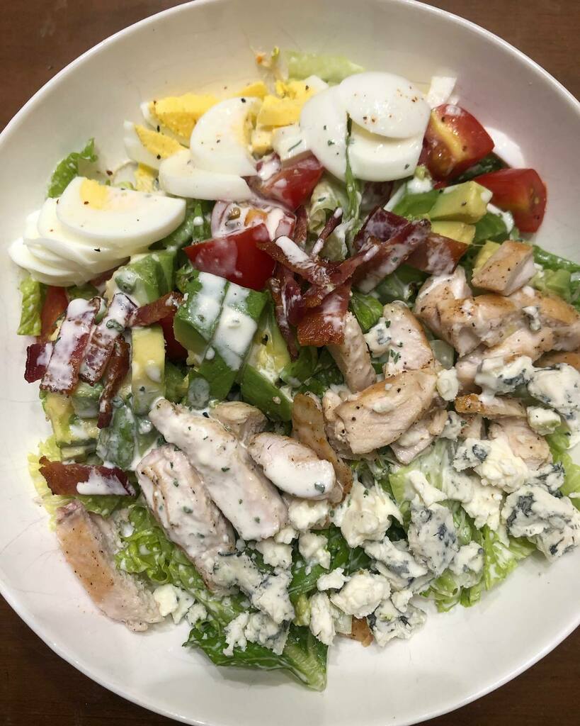 BakingSteele's tweet photo. There was a #cobbsalad for dinner tonight at the #bakingsteele abode. Yumms were had all around.. https://t.co/DwLyyFIEGk https://t.co/0HelkrTkQS