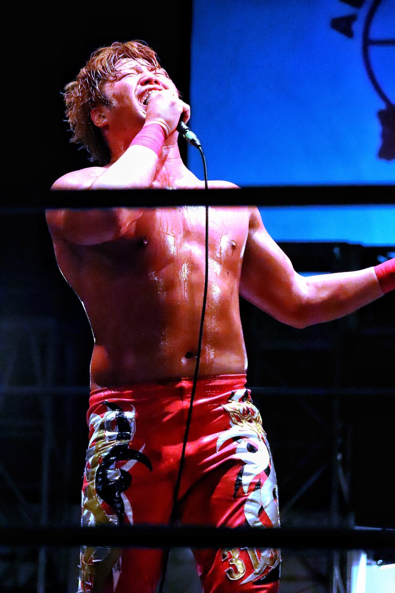 abc_bushi's tweet photo. 2021.11.21 全日本プロレス 2AWスクエア

約1年半ぶりにプロレス行って来た！
最後に観たのが全日本で再開も全日本☺️
今年最初で最後かな？

やっぱりめっちゃ健斗さんキラキラしてたー✨行ってよかったー！！

 #ajpw
 #宮原健斗
 #2021最強タッグ https://t.co/IJeooK5wu6