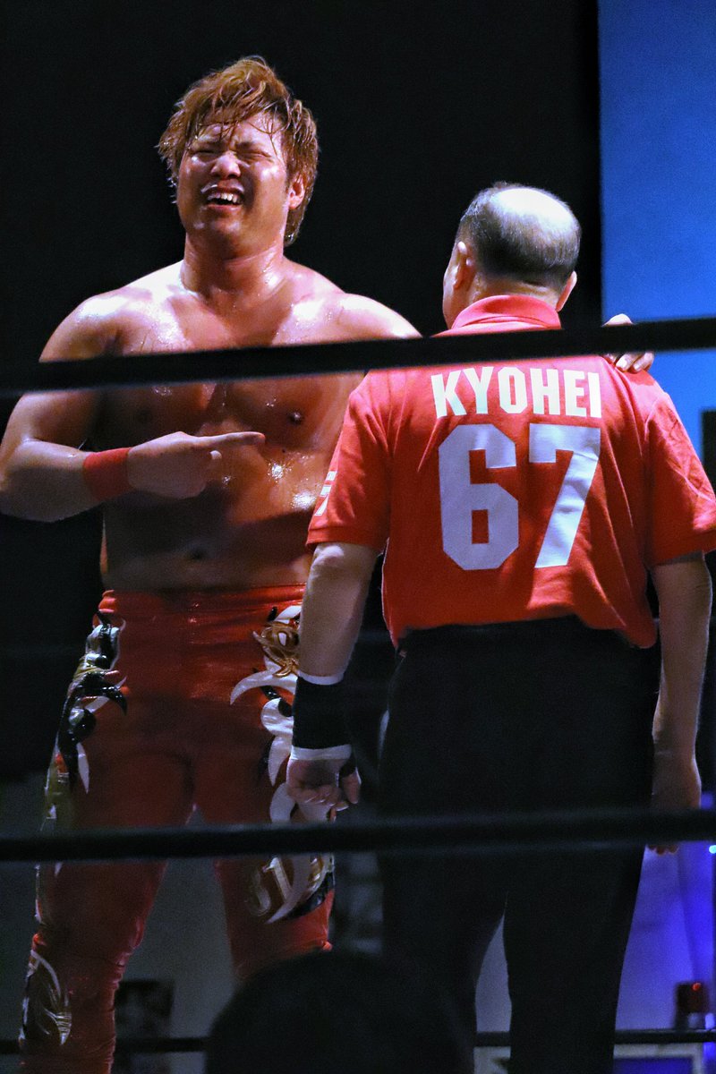 abc_bushi's tweet photo. 2021.11.21 全日本プロレス 2AWスクエア

約1年半ぶりにプロレス行って来た！
最後に観たのが全日本で再開も全日本☺️
今年最初で最後かな？

やっぱりめっちゃ健斗さんキラキラしてたー✨行ってよかったー！！

 #ajpw
 #宮原健斗
 #2021最強タッグ https://t.co/IJeooK5wu6