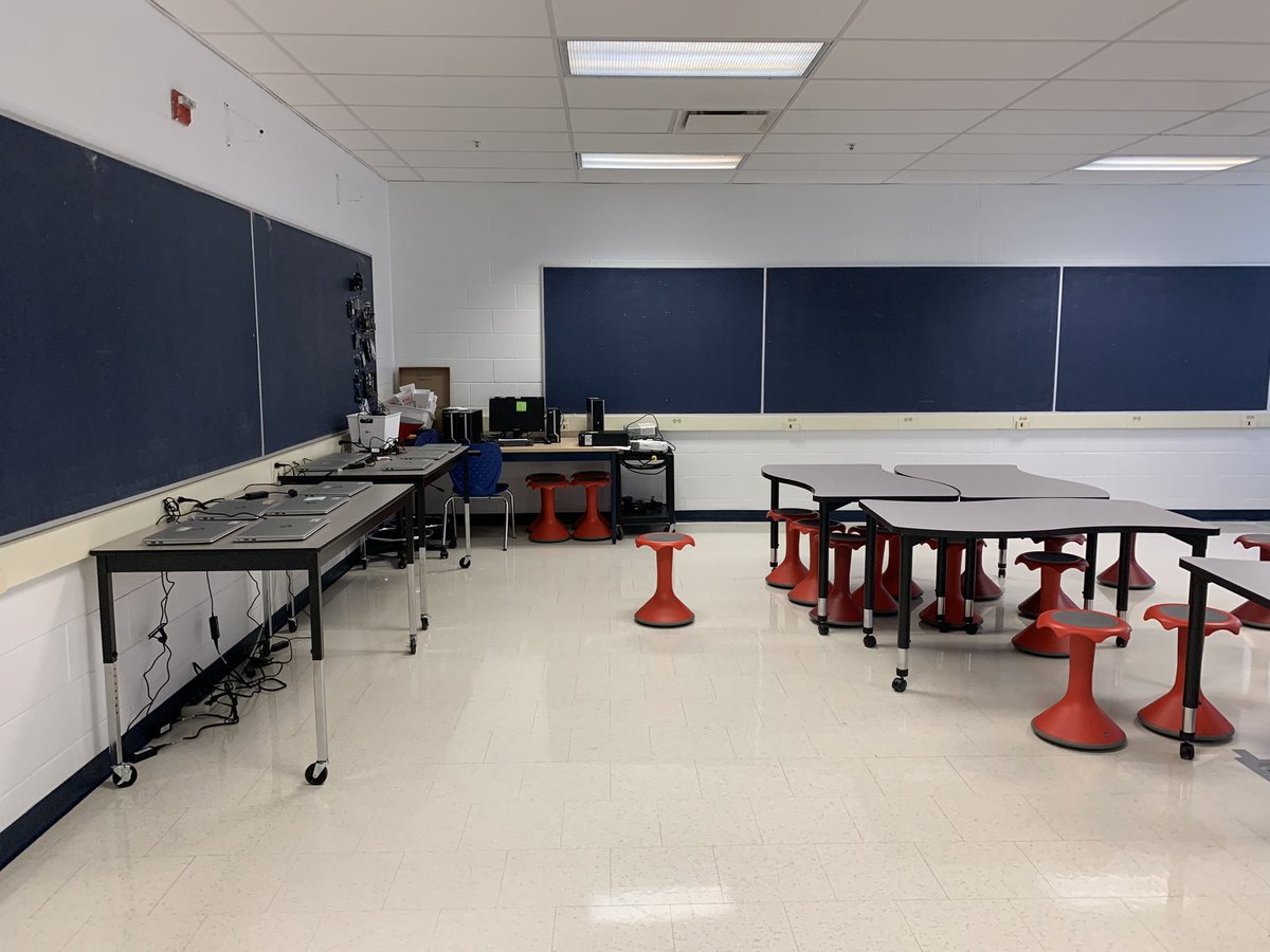 mjwheelerali's tweet photo. Exciting changes underway @rtmsriptide #Makerspace #LearningCommons Endless possibilities bc of staff & student collaboration via @Flipgrid #StudentVoice crucial to create #LearningEnvironment Great leadership @AnnShisko Thanks for invite to brainstorm! #PeelEML #BeforePics https://t.co/dvrSjk6UbS