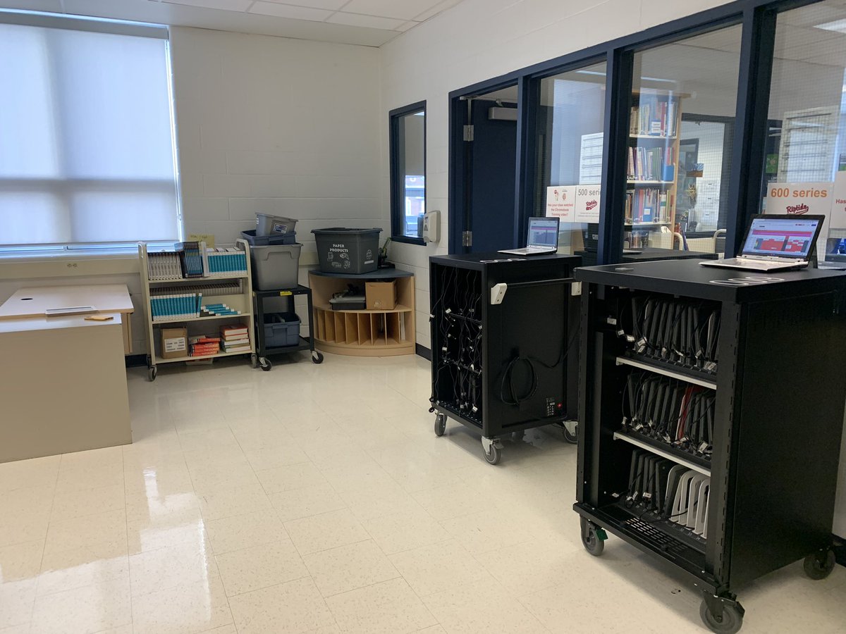mjwheelerali's tweet photo. Exciting changes underway @rtmsriptide #Makerspace #LearningCommons Endless possibilities bc of staff & student collaboration via @Flipgrid #StudentVoice crucial to create #LearningEnvironment Great leadership @AnnShisko Thanks for invite to brainstorm! #PeelEML #BeforePics https://t.co/dvrSjk6UbS