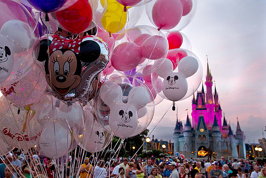 MaxLipe10's tweet image. quem teria coragem de estourar um desses ? acho q ninguem ne kkkkkk?