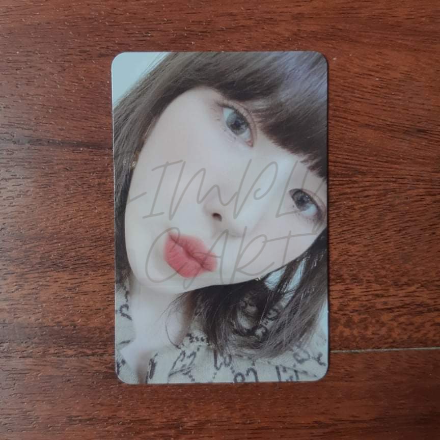 SIMPLY_CART's tweet photo. { #SIMPLYonhands } wts lfb ph
helping a friend~
❀ wendy queendom pc - 350
❀ yeri summer magic le - 250
• dm or mine •
❥ mod: sco, sdd, ggx (cavite) mop: gcash | dm for more pics and vid
🏷 onhand red velvet photocard wendy yeri https://t.co/PvpYFexBuz