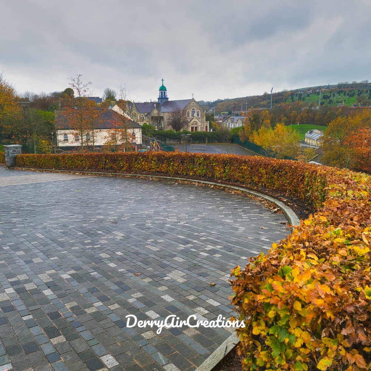 DerryCreations's tweet photo. NEW Black White and Colour Albums of the beautiful Derry Walls have been added to

https://t.co/jbNws92eny

Stunningly Beautiful pictures will amaze you. https://t.co/73jdU9IYOr