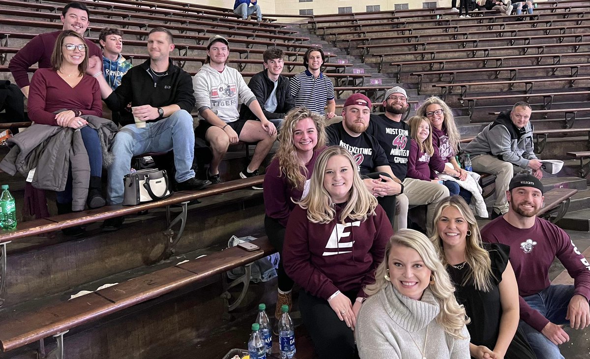 JBurfordChevy's tweet photo. The Jack Burford Team supporting the Colonels tonight in a big win! EKU 82, Eastern Illinois 43 #themostexciting40minutesinsports #EKUHoops #GoBigE https://t.co/nyvZRA8LHc