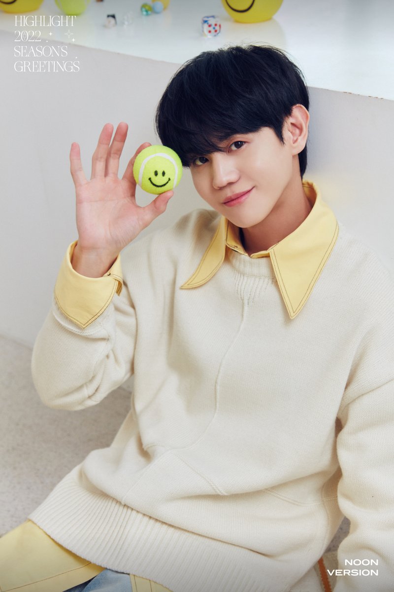 Highlight_AUent's tweet photo. HIGHLIGHT 2022 SEASON'S GREETINGS CONCEPT PHOTO - NOON ver. -

✔ https://t.co/kGAC99Rg0k

#하이라이트 #Highlight #윤두준 #YOONDUJUN #양요섭 #YANGYOSEOP #이기광 #LEEGIKWANG #손동운 #SONDONGWOON https://t.co/Nlt5RukW7f