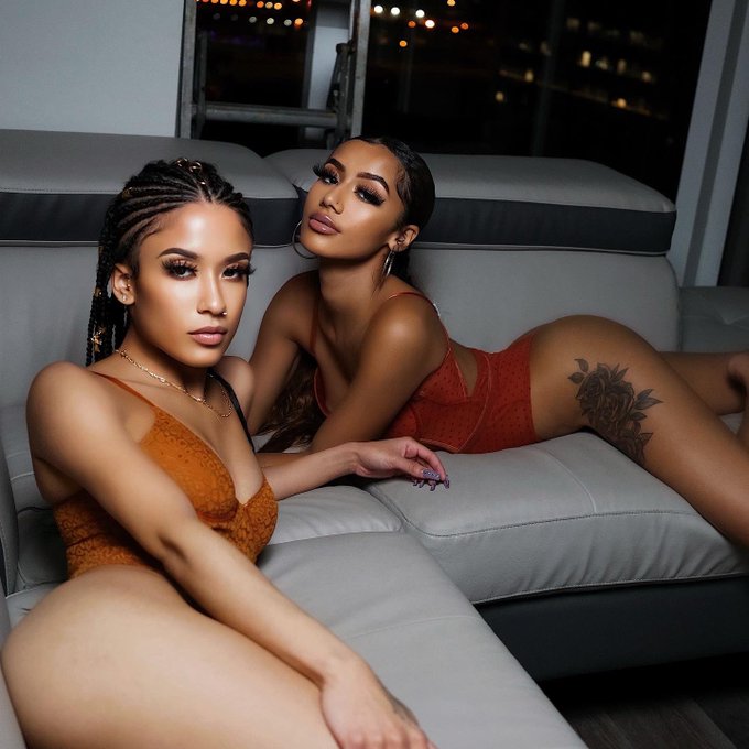 Melanin ✨ #models https://t.co/KdO8MuHyv1<a href="/tag/models"class="tags">#models</a>