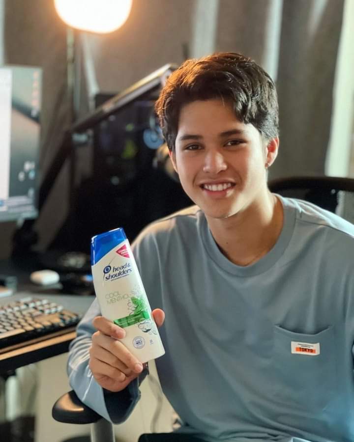 unomntr1994's tweet photo. Sandaleee! Di ako madalas maligo, Pero dahil dito aaraw-arawin ko na!!

Pabiling isang truck ng head &amp; shoulders!!!

@kychie_official @KYCHIESnippets @OFFICIALKYCHIE https://t.co/lyKSSbsPvV