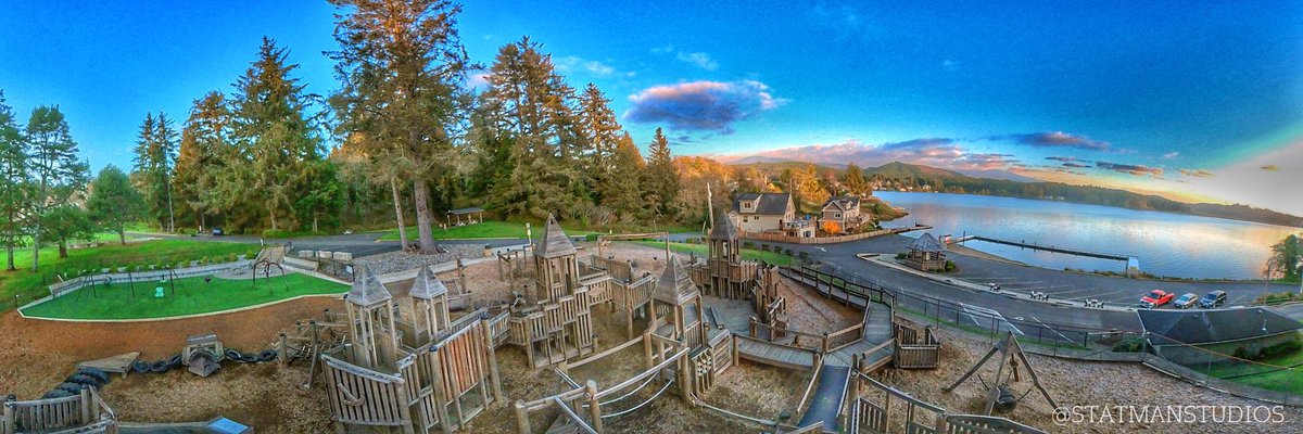 StatManStudios's tweet photo. #RegattaPark with @insta360 #extendedselfiestick #oregoncoast 
The Camera that keeps on giving. 
Pick up yours on Black Friday and get a free accessory using link in profile for One X2.
DM for link for One R or accessories link. #BlackFriday #blackfridaydeals #giftsforfriends https://t.co/e14Tr5Fza7
