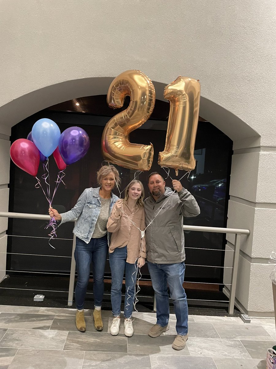 Happy 21st Birthday 🎉 to our one &amp; only Princess, Brooklyn Rayann! 💖👑We love &amp; treasure you so very much. We love to watch you conquer life. You are in love with life &amp; all God has planned for you, and that inspires us! You will always be our Baby!!💖🙌🏼✝️God Bless <a href="/bmccall21/">Belia Mccall 🔨</a>