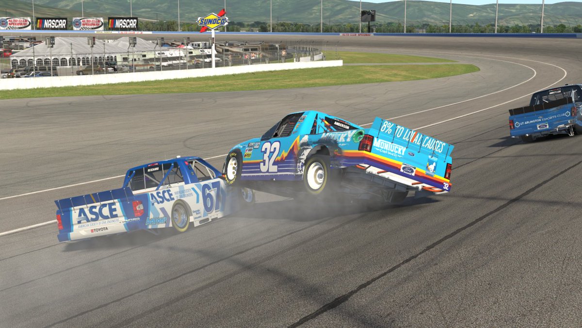 died doing dumb stuff but still got p19 in the last @CDRATrucks race #snacklife