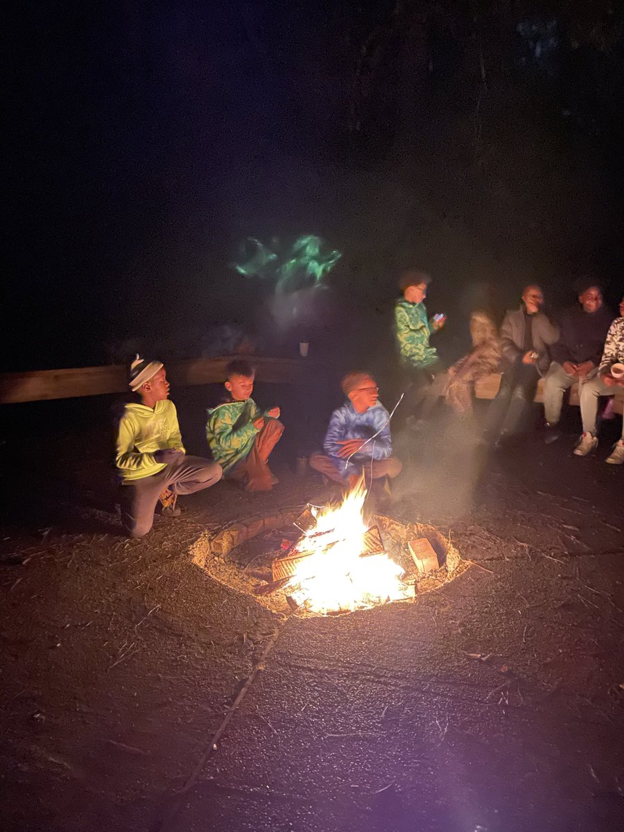 LABrown2006's tweet photo. Thank you @Academy for being a great community partner!! Your generosity & support of the youth makes these trips possible. Thank you @HPARD for this opportunity. #CampingRocks @houstonpolice @Nationalpal #WeArePAL https://t.co/uGfiCxBXzg