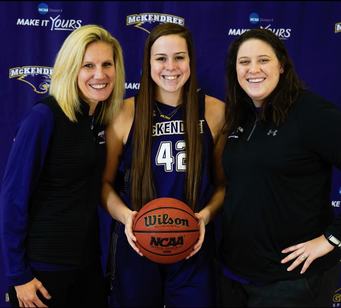 KristynMitchell's tweet photo. super excited to get to visit campus and receive an offer from @McKendreeWBB @CoachK_40 💛💜 https://t.co/cbUNdbWTJq