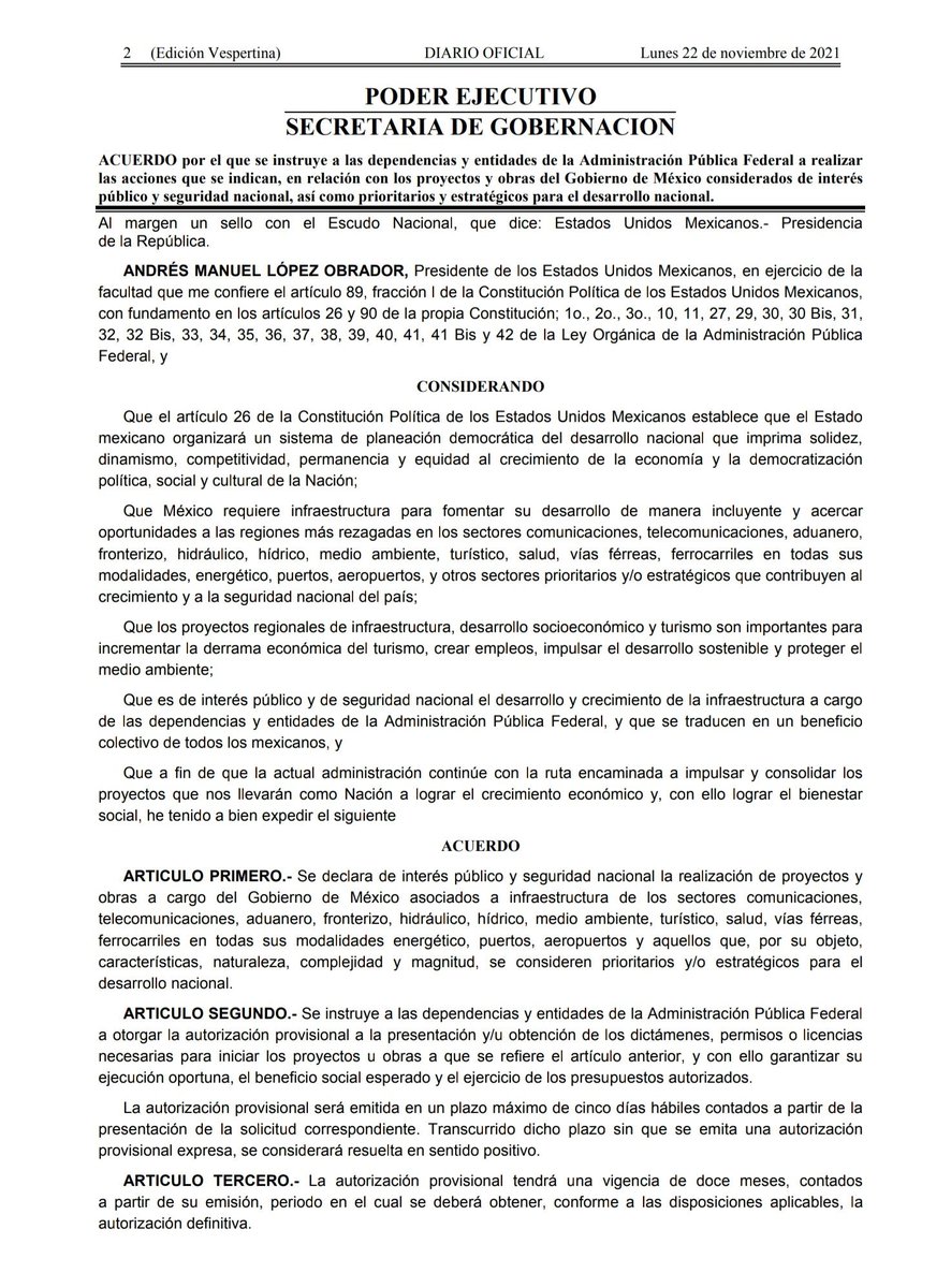 DeniseDresserG's tweet photo. Alerta 🚨 
@lopezobrador_ da otro cheque en blanco a las fuerzas armadas, otorgándoles permisos al vapor por “seguridad nacional”. Así garantiza opacidad, se salta procesos, normas y requisitos de planeación y refuerza la militarización con la que pretende perpetuar su proyecto. https://t.co/ciMQz1PzMs
