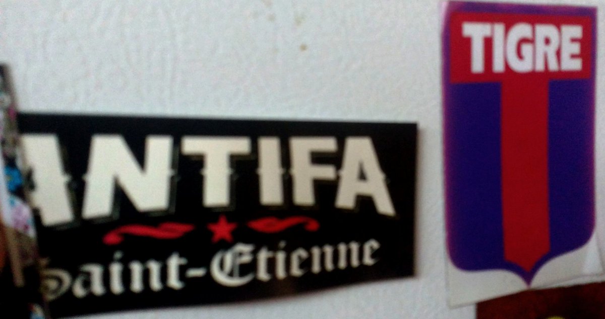 Felicidades a mis amigxs de #Tigre por la vuelta a Primera, y por sobre todo a <a href="/Nico_Ave93/">💚Nico Avelluto 🖤 ⭐ 🐯 ⭐ ¿Dónde está Tehuel?</a> , que alienta desde la tribuna más alta!