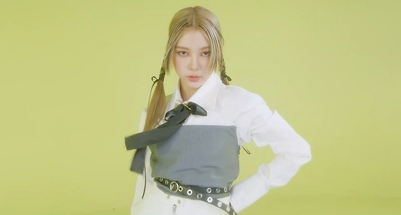 mystarmjx's tweet photo. KEP1ER'S KIM DAYEON DAZED KOREA MAGAZINE FILM TEASER IS OUT!!! 

#DAYEON https://t.co/pwleKlOykJ