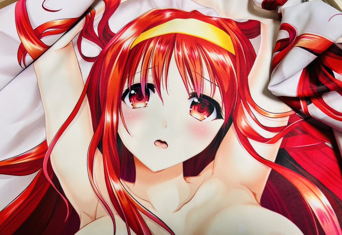 抱き枕カバー
桜餅バージョン色校正きた～!
凄いよ…発色素晴らしいです👏👏👏
これは再購入の方も満足してくれるはず! 🤗 