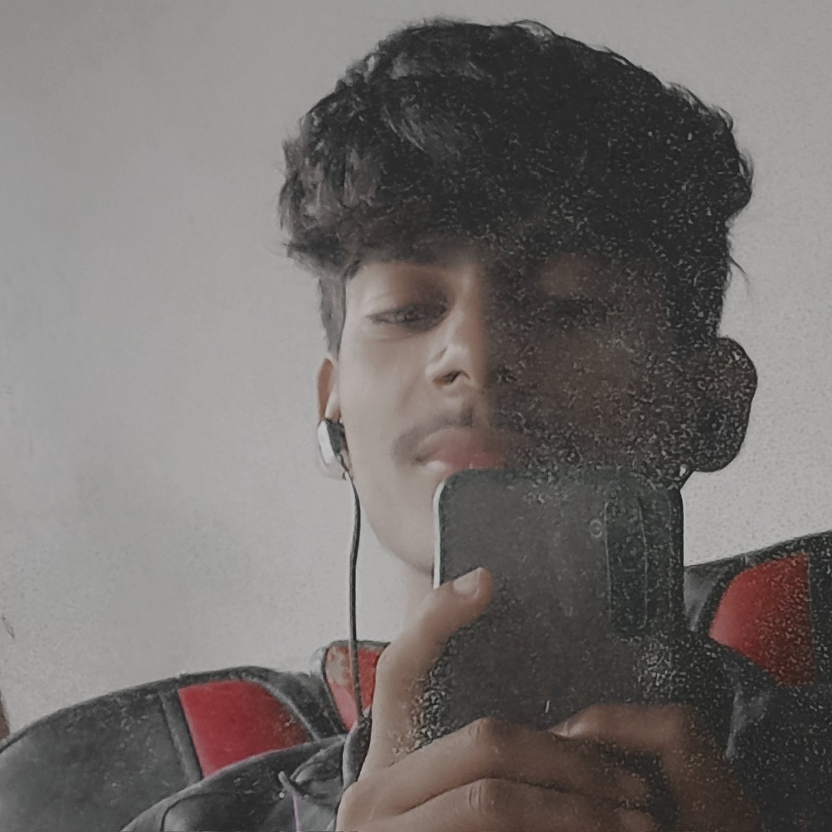 SujeetK6DecSS's tweet photo. #NewProfilePic https://t.co/sNW8vTzYkP