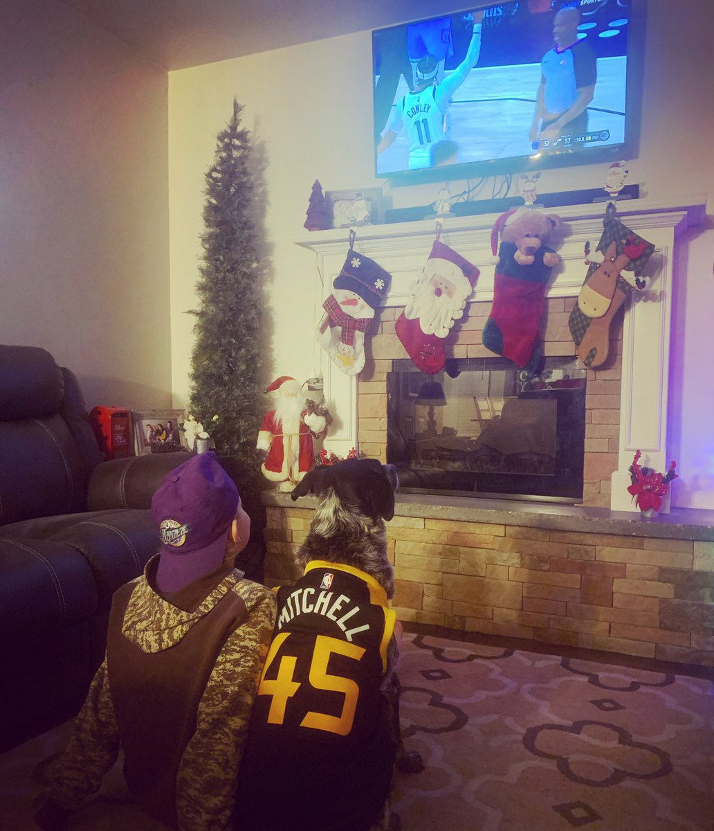 AlyssaRowley1's tweet photo. Watching the Utah Jazz! #letsgoutah #lesolsonit https://t.co/czANWj925t