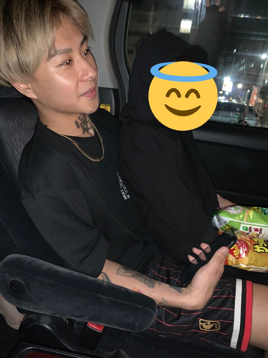 Fuck7017's tweet photo. 銀ちゃんを車に乗せた時に横顔を撮った写真でも載せよう
マジでイケメン過ぎて死んだ😇
本当に推してて良かった‼️😭
動画で見た時より10000億倍イケメンだった https://t.co/DILFz25Ipm