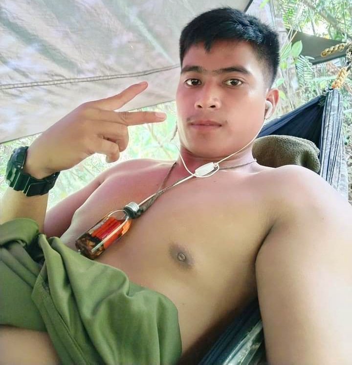 thybabybear's tweet photo. Sundalo + Moreno + Singkit = my cup of tea. Boso done = kalat sa umaga. 👅👅👅 https://t.co/HK7AJrhT0y
