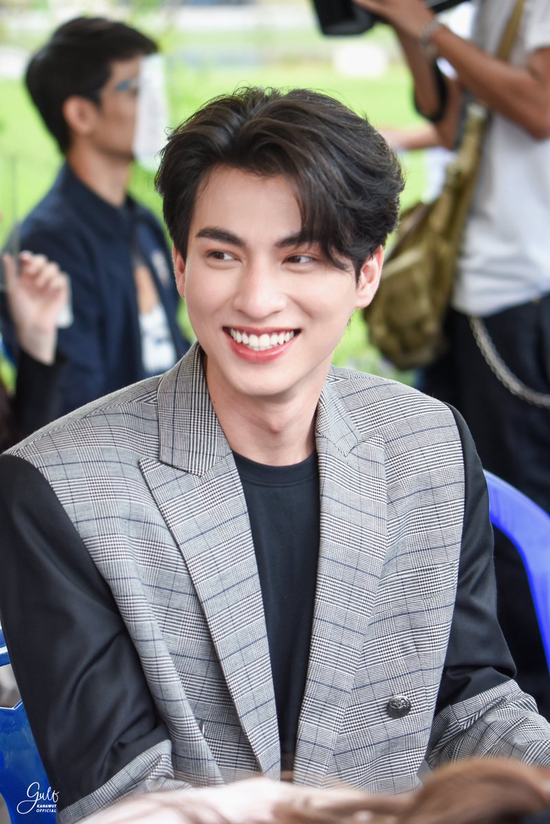 Gulfkanawutofc's tweet photo. ยิ้มน้อย ยิ้มใหญ่ 😊

UR MY MAKEUP ARTIST
#บวงสรวงมัดหัวใจยัยซุปตาร์
#GulfKanawut
@gulfkanawut https://t.co/m7nTwSWQii
