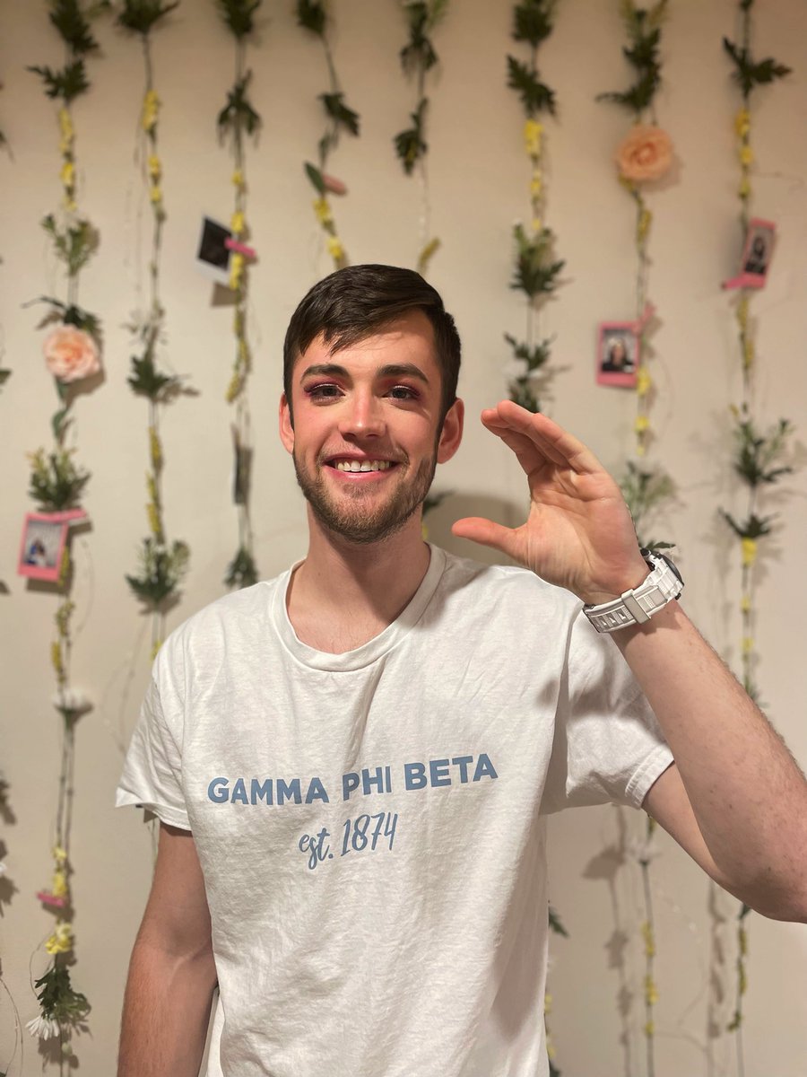 Congrats to @WSUGPhiB for winning the most points this last week! 💋💄