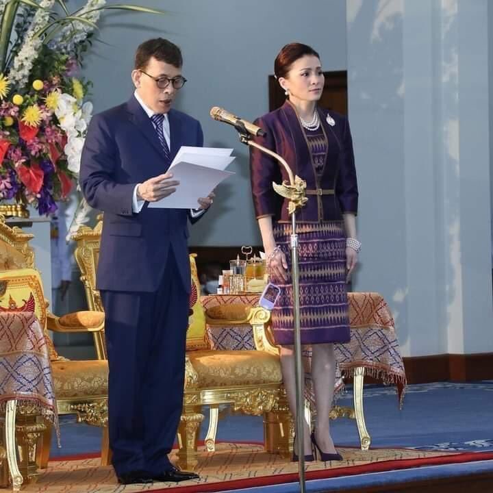 Lucky61082's tweet photo. พระบาทสมเด็จพระเจ้าอยู่หัว และสมเด็จพระนางเจ้าฯ พระบรมราชินี พระราชทานพระบรมราชวโรกาสให้ คณะบุคคลต่างๆ จำนวน 4 คณะ เข้าเฝ้าทูลละอองธุลีพระบาท ณ ศาลาดุสิดาลัย สวนจิตรลดา #เรารักสถาบันพระมหากษัตริย์ #ทรงพระเจริญ https://t.co/DyAgmohrZ8