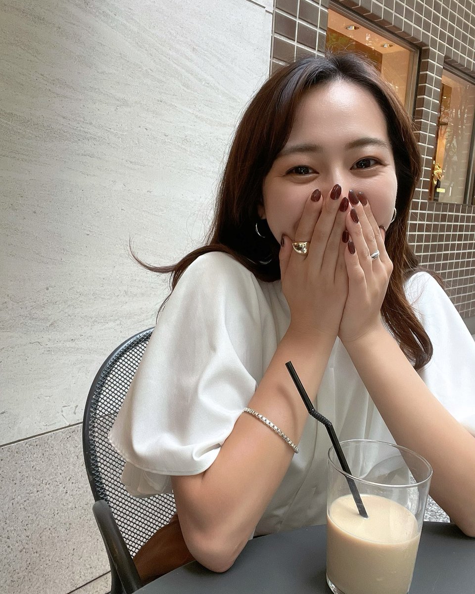___risa126's tweet photo. 皆様大変お久しぶりです😌❤️

現在Instagramのこのアカウントしか更新しておりませんのでフォローして頂けると嬉しいです🥰

https://t.co/cEs0GWwE0X https://t.co/fOOHwlVmik