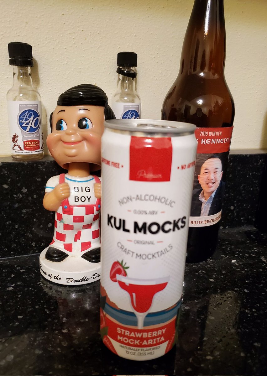 erikk292mke's tweet photo. Thanks again Lindsey & @thomasjkeeley for getting me #kulmocks for my bday, it's another great option for anyone looking to be #alcoholfree. Cont to be grateful for fam/friends who help me find refreshing drink options.
#ZeroProof #mocktails #mocktail #soberliving #LetsLiveWell https://t.co/nEL5eGwXLB