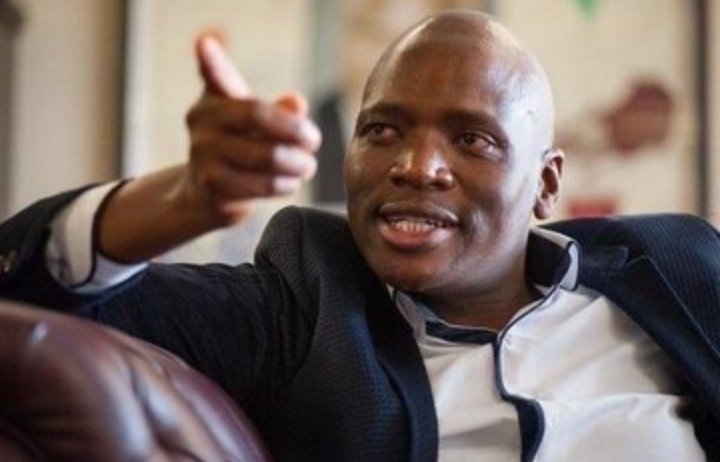 ricardouncapped's tweet image. Avo varikuenda kwa Daddy Hope kunogeza mopfekawo mabhurugwa chaiwo since y&apos;all missed out on the #SantoriniChallenge 😌