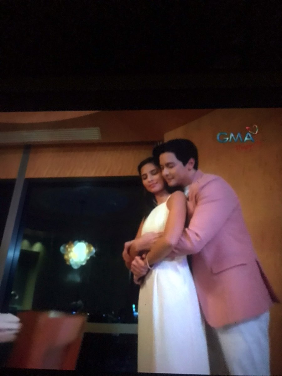 angel_paolita's tweet photo. #TWBUFirstNight
#AldenRichards
Sweet ng lilou https://t.co/U5uu0ac203