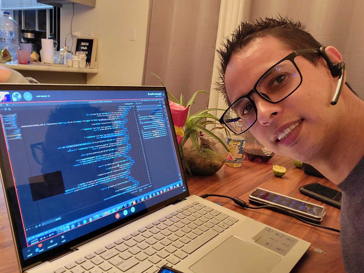 Isabeldemarinme's tweet photo. Programando!!!! Myleter Muy Pronto! Mi propia Red Social de Un Mexicano Para el Mundo.... https://t.co/A9lTAPYPyO