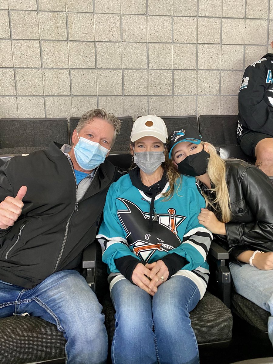 The Reedy’s are at the Tank for their son’s debut 💙🦈