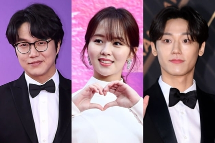 ldh_official's tweet photo. [📰 NEWS] 
 
[단독] KBS 연기대상 성시경·김소현·이도현 MC 확정, 대면으로 진행

▶ https://t.co/K5NIGXWdYN

#이도현 #LEEDOHYUN #KBS연기대상 https://t.co/fuFwXQzufT