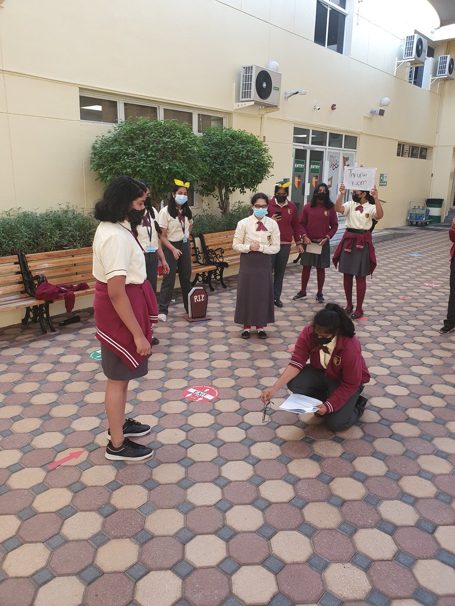 Year 9 girls reading and performing Shakespeare in the quad this morning <a href="/GemsChs/">GEMS_CHS</a> <a href="/HPLedu/">High Performance Learning</a> <a href="/MrNick_GEMSCHS/">Nick Crafts</a> <a href="/KukiEducator/">Kuki</a> <a href="/carriebeech/">Carrie Beech</a>