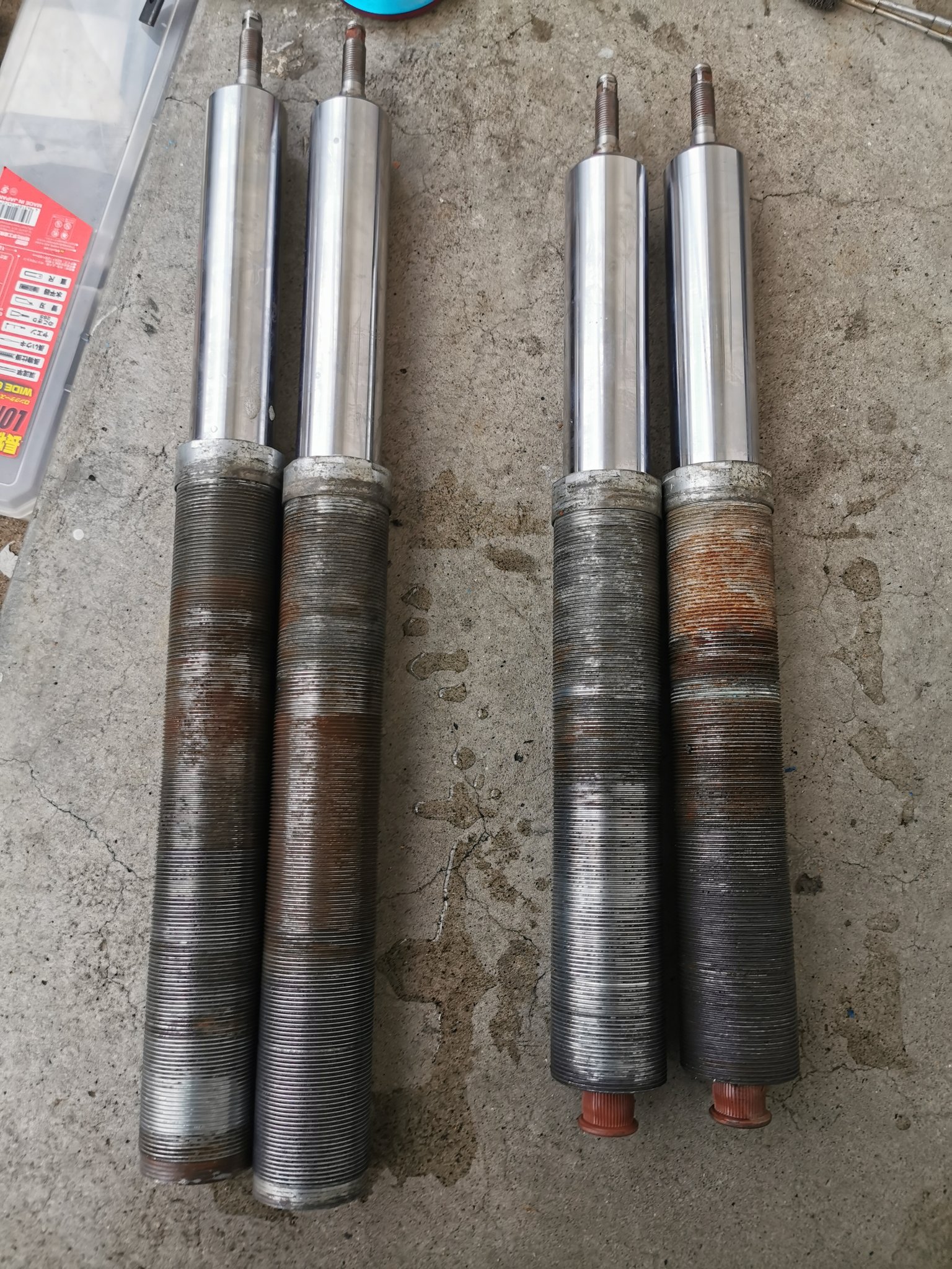 Indygdb 冬用車高調のメンテ 自作卓上グラインダー神だなw T Co Zy13vvd1cs Twitter