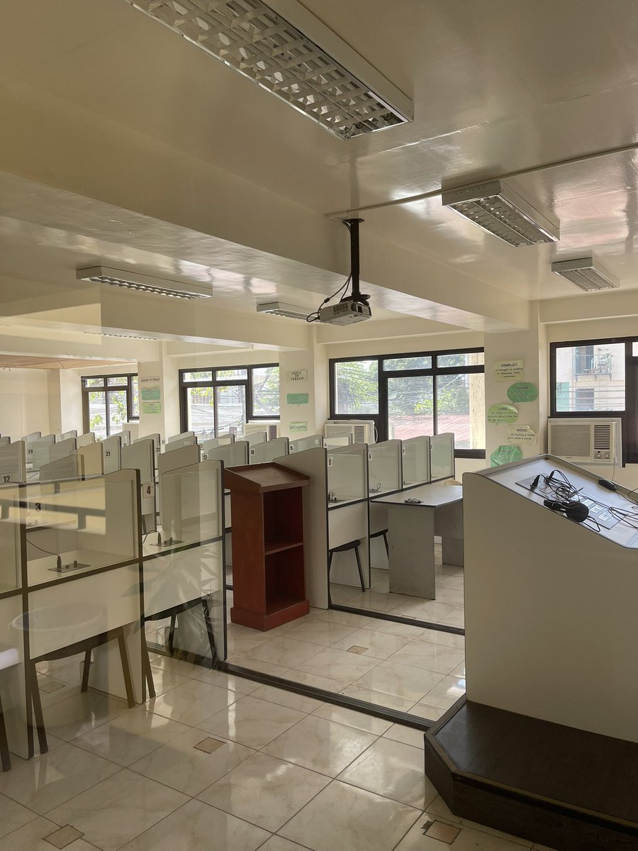 iamllewor's tweet photo. Dito ko gusto magpa-exam lagi e. #SpeechLab #RoxasHall #BulSU #LigtasNaBalikEskwela https://t.co/1kV2tbEK80