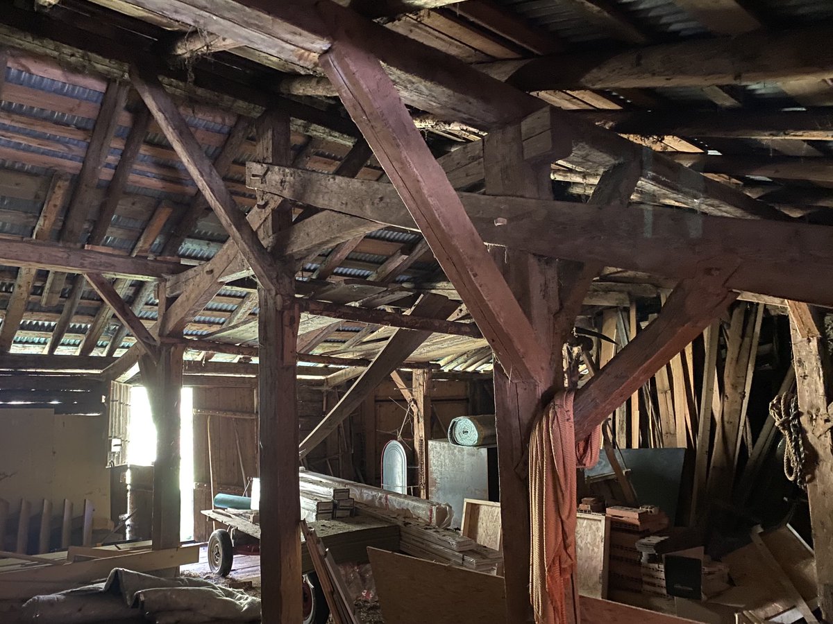 Une charpente réalisée en 1880, une ferme rénovée par 5 générations et une vue à couper le souffle #c21callhome #lovemorzine #immobilier