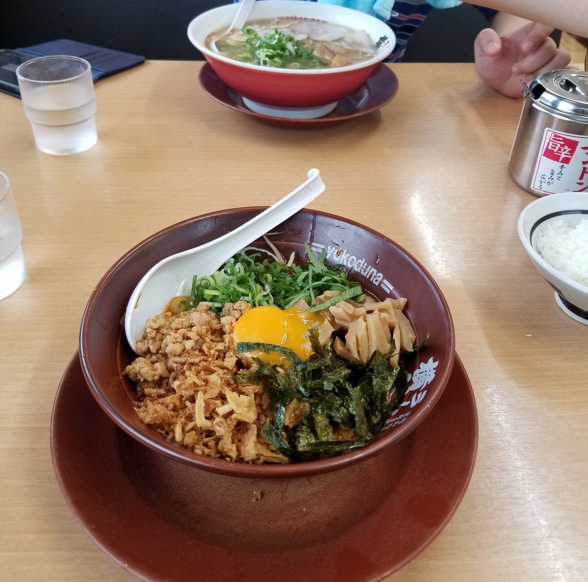 dousei_meshi's tweet photo. 9月26日。ラーメンが食べたいとのことで外食。外食が増えてきました…良くない良くない。
#同棲飯
#同棲ごはん https://t.co/m1TRmW15HH