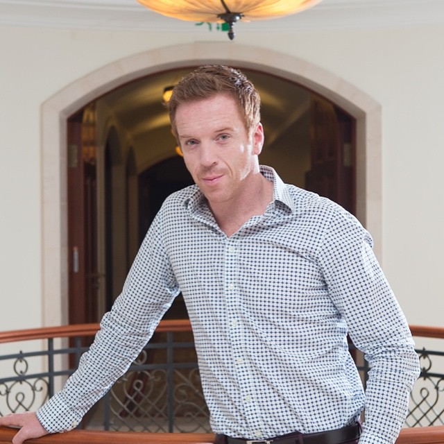 FanFunDamian's tweet photo. Fan Fun Dream Role for Damian Lewis series continues! Why does @TonyaJ dream of Damian play a particular advertising sketch artist? Find out here: https://t.co/KMUZbiwfjZ #DamianLewis #CharlieCrews #JackFinney #LifeNBC #SiMorley #SimonMorley #TimeAndAgain https://t.co/YmfjIU4qjm