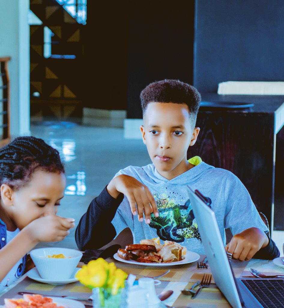 anumino's tweet photo. Thank you @HotelMythos for your good service, Ian #NumaTok enjoyed his breakfast at your place, plz #Rwanda #VisitMythosHotel #NadiaYubahwe
#EveningView
#QuitePlace
@JackieLumbasi our kofi uko tuu https://t.co/v7fRP59Xi3