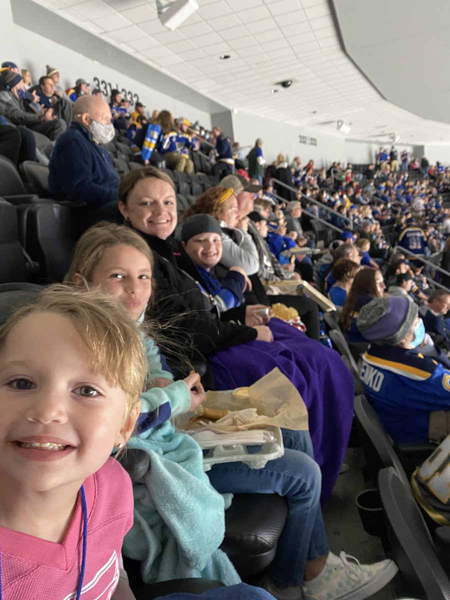 craigerwo19's tweet photo. Thank you @StLouisBlues for making Harper’s first Blues game special &amp; honoring @bwomack88 and others fighting cancer !! It was a special night! https://t.co/rHdjM9meVU