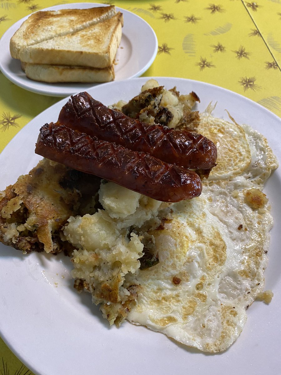 Jackieg16694752's tweet photo. Breakfast with a friend!
#foodie https://t.co/DYqScmOEXQ