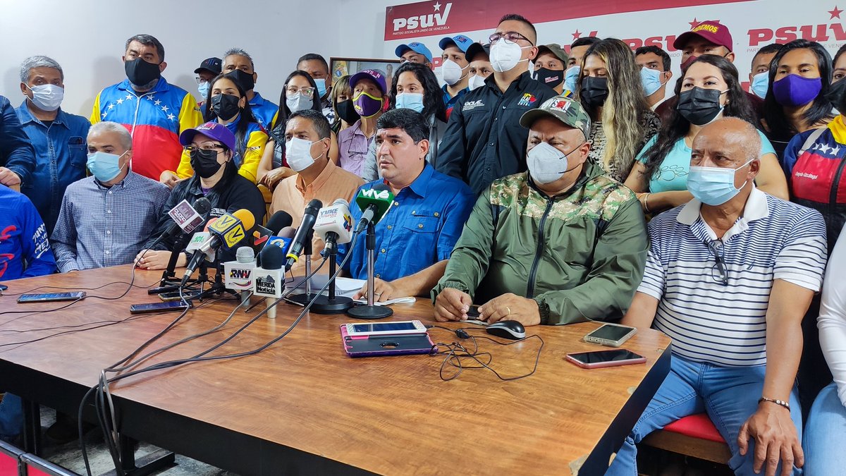 4/7 Explicó que serán dos equipos de trabajo que estarán permanentemente en sesión de trabajo, porque en los próximos días debe presentar al Consejo Federal de Gobierno, un conjunto de propuestas para activar de manera inmediata el estado Mérida.