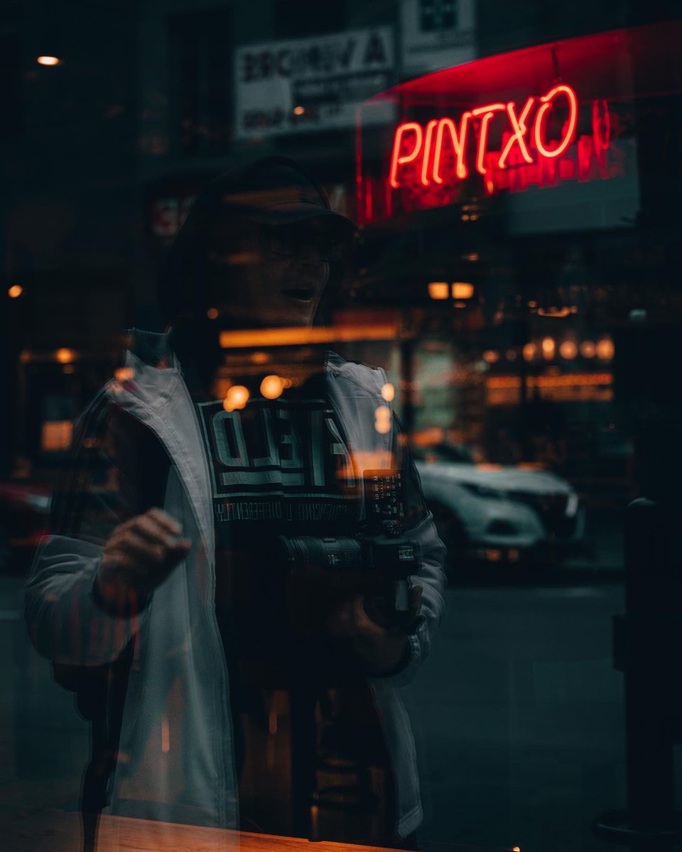 JFilmz514's tweet photo. At times I am a mystery to myself
❔👤
•
📸 @jaylauz
•
#urbanshutter #urban_addicts #blind_shotz #artofvisuals #canonclub #visualgrams #urbanandstreet #lightmobs #urbanstreetdreams #urbanromantix_5000 #streetphotography #dof_brilliance #dof_addicts #bokehkillerz #bokeh_kings https://t.co/qbhiDFImJy