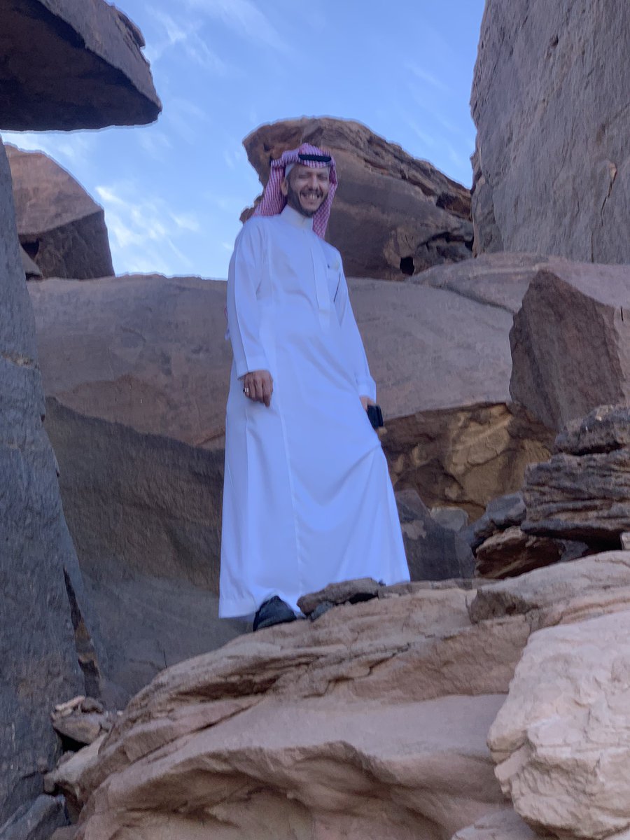 fahd_alkhiari's tweet photo. تشرفت بمرافقة صاحب السمو الملكي الأمير سعود بن نهار بن سعود بن عبدالعزيز خلال زيارتة لآثار راطا والمنجور العالمية بقرية الضحايا https://t.co/efPsSX7QWm