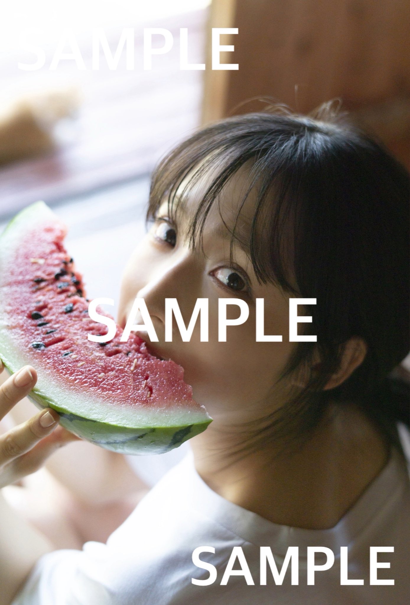 AKB48 小栗有以　ポストカード夏V Amazon.co.jp: AKB48小栗有以 TRポストカード 制服V : おもちゃ