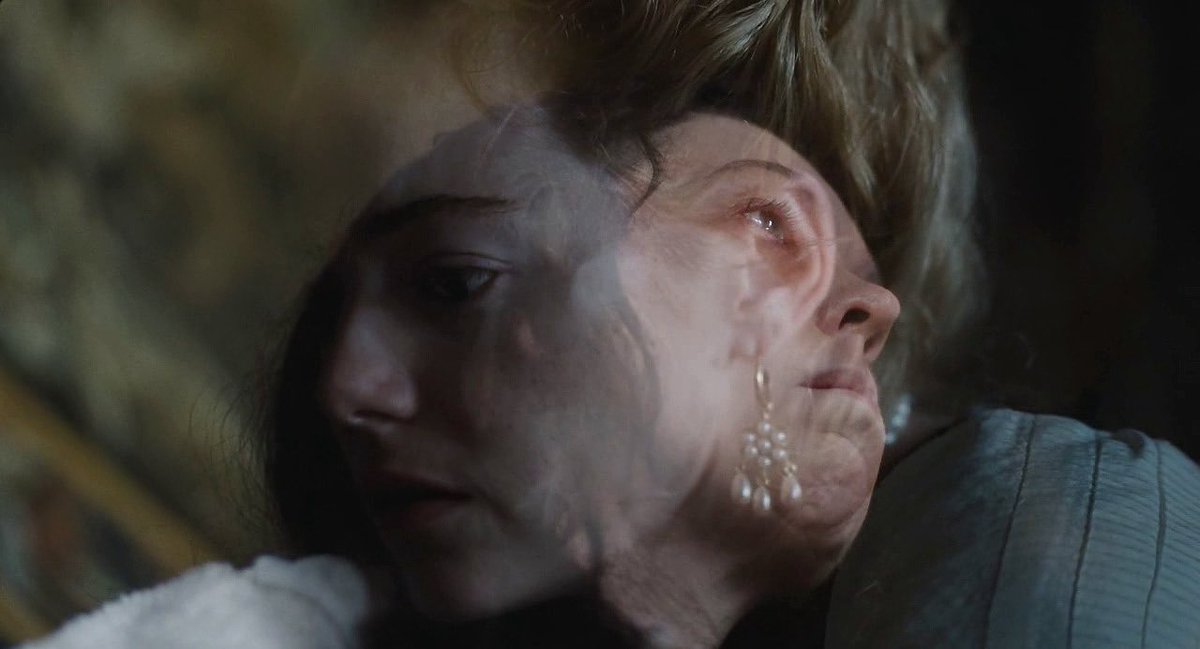 FilmUpdates's tweet image. 3 years ago today, ‘THE FAVOURITE’ starring Olivia Colman, Rachel Weisz and Emma Stone opened in cinemas.