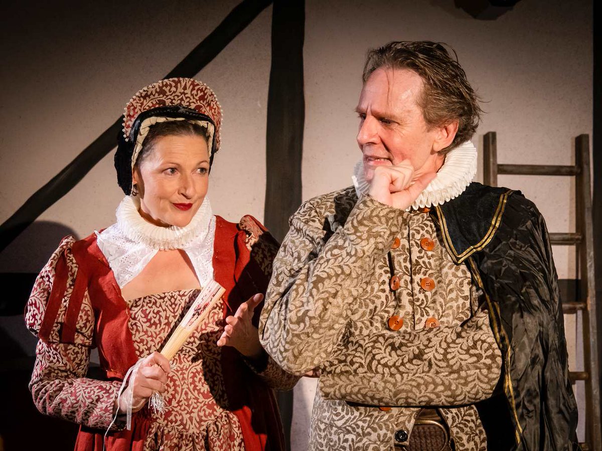 Final week of <a href="/OffWestEndCom/">OffWestEnd | The Offies</a> award nominated MARLOWE'S FATE <a href="/WhiteBearTheatr/">White Bear Theatre</a>. A fast &amp; funny, literary mystery romp. Caught the second half on Press Night (waited out for latecomers - sigh) but looking forward to seeing it in full later this week. Info at whitebeartheatre.co.uk/whatson/Marlow…